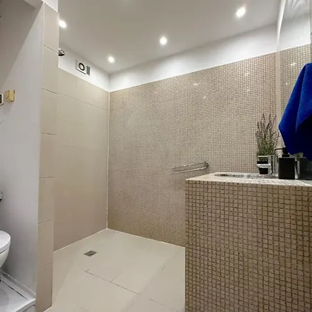 Funky - 5 Minutes To Molo & Seaside Homestay Sopot